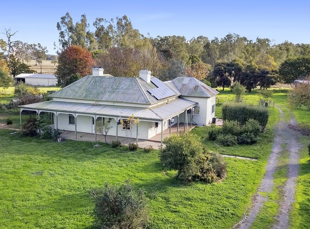 2 River Road, Goomalibee VIC 3673