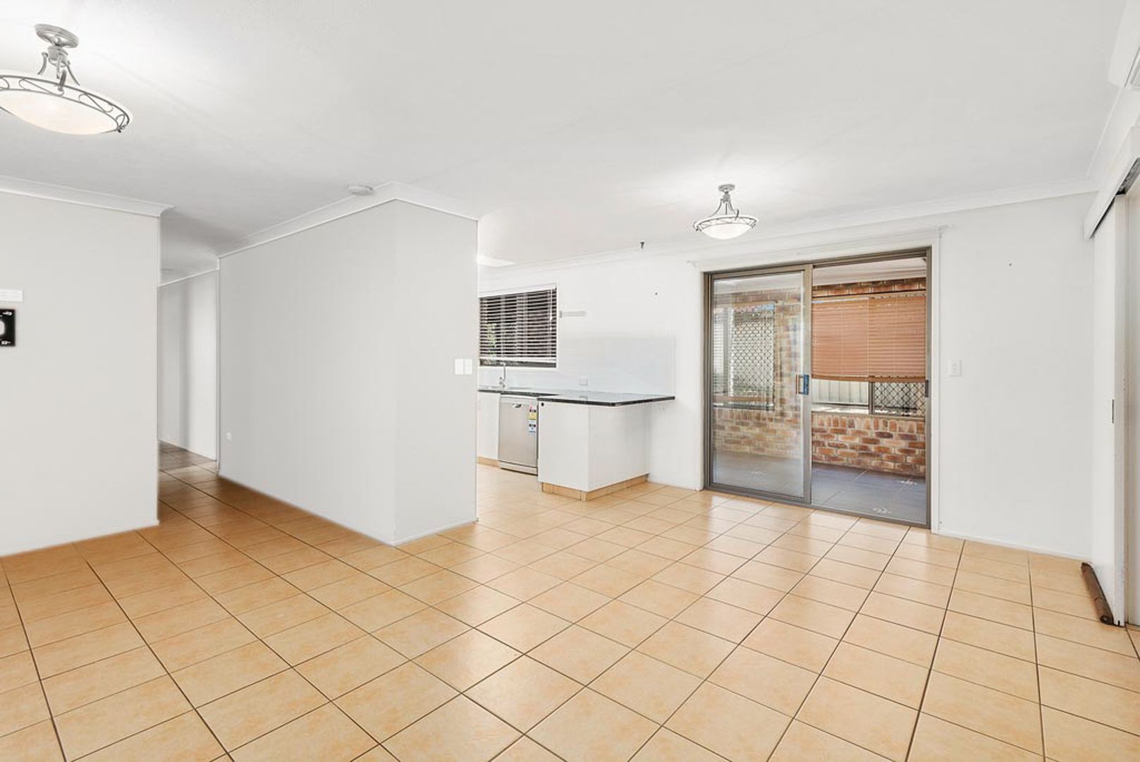 11 Ruth Street, Centenary Heights QLD 4350, Image 2