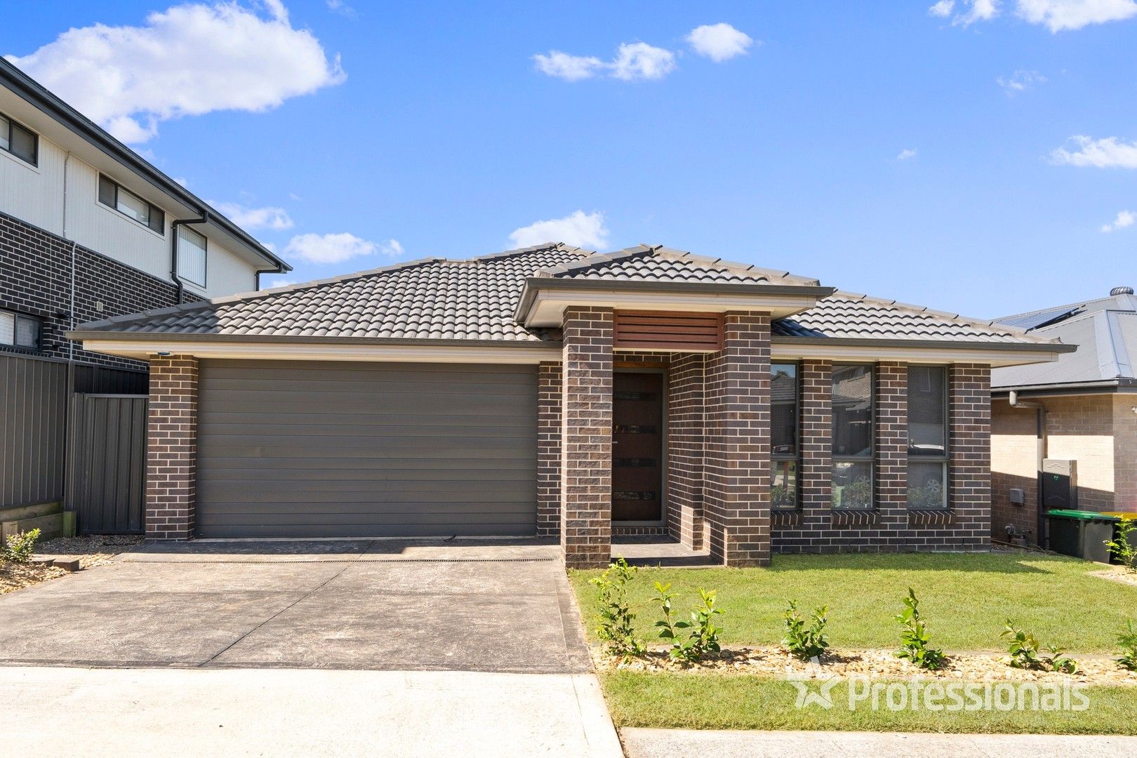 52 Arkley Avenue, Claymore NSW 2559, Image 0