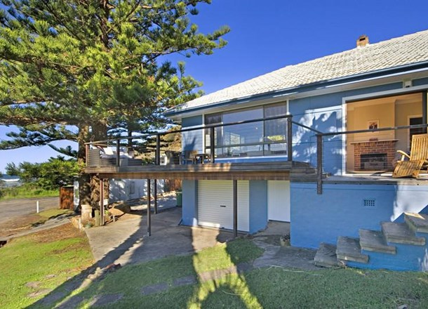 76 Beach Drive, Killcare NSW 2257