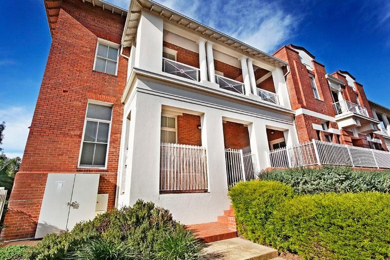 30 Gatehouse Place, MARIBYRNONG VIC 3032, Image 0