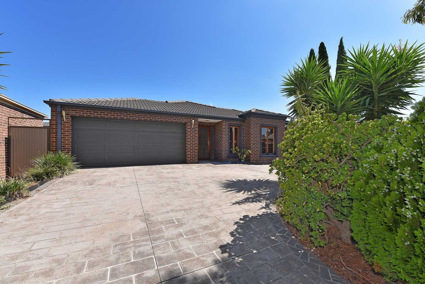 3 bedrooms House in 1 Clarian Street CAIRNLEA VIC, 3023