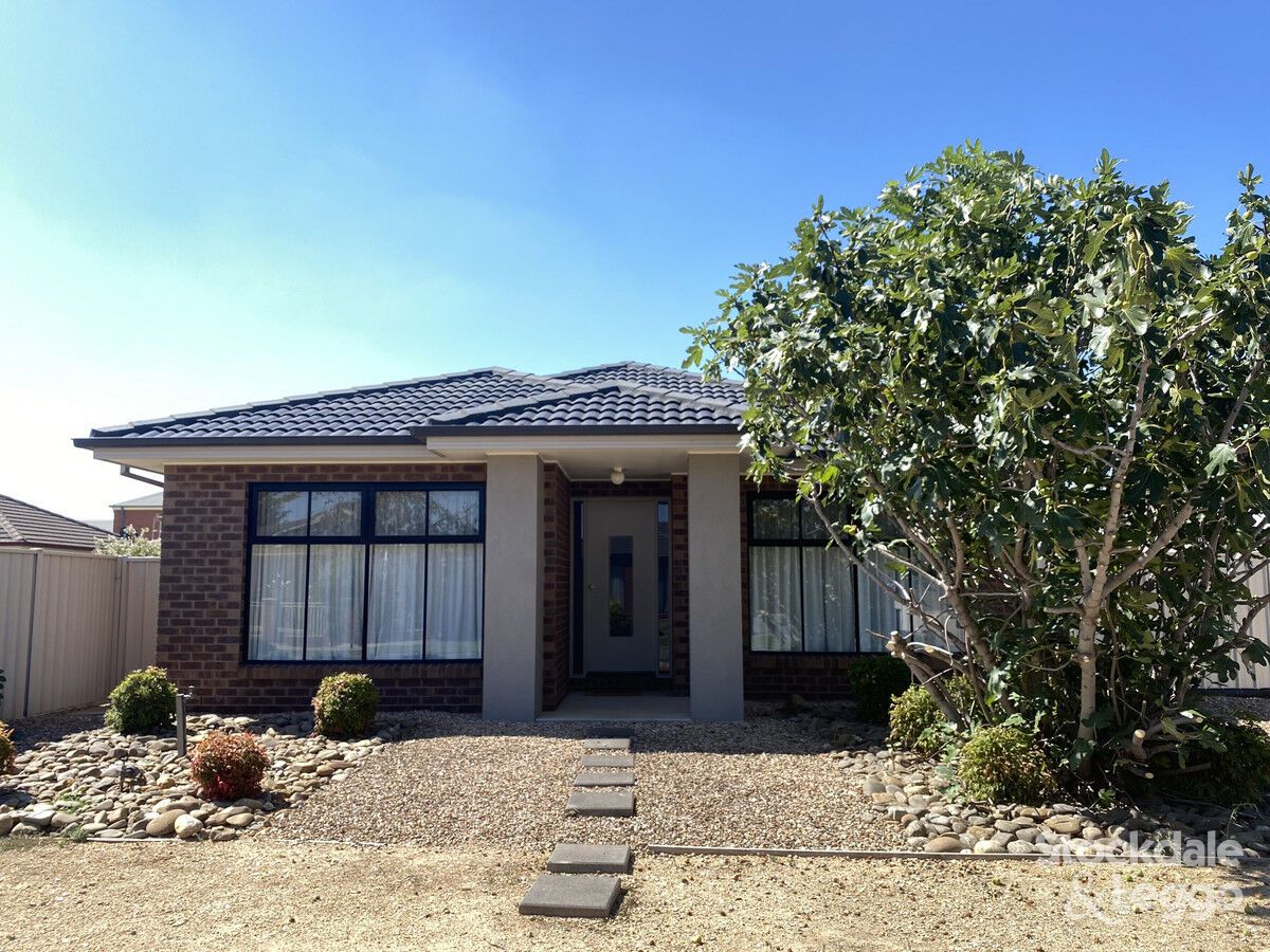 3 bedrooms House in 1 Hummingbird Place SHEPPARTON VIC, 3630