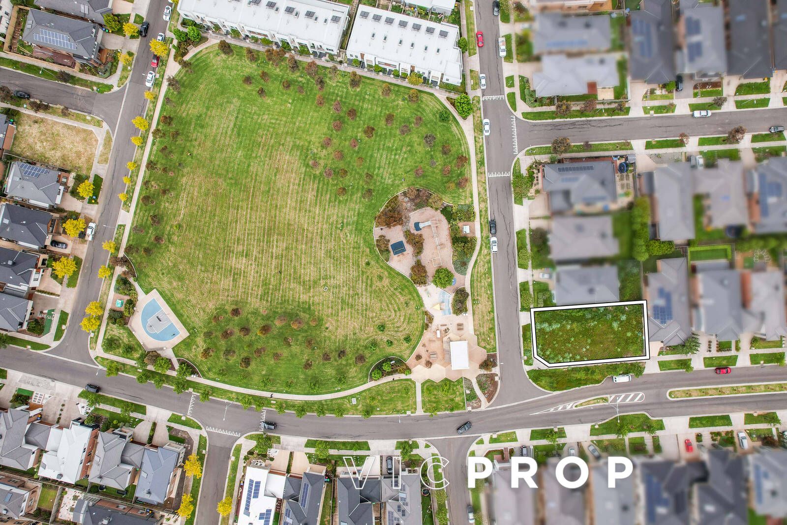 2 Thornbury Way, Williams Landing VIC 3027 Domain