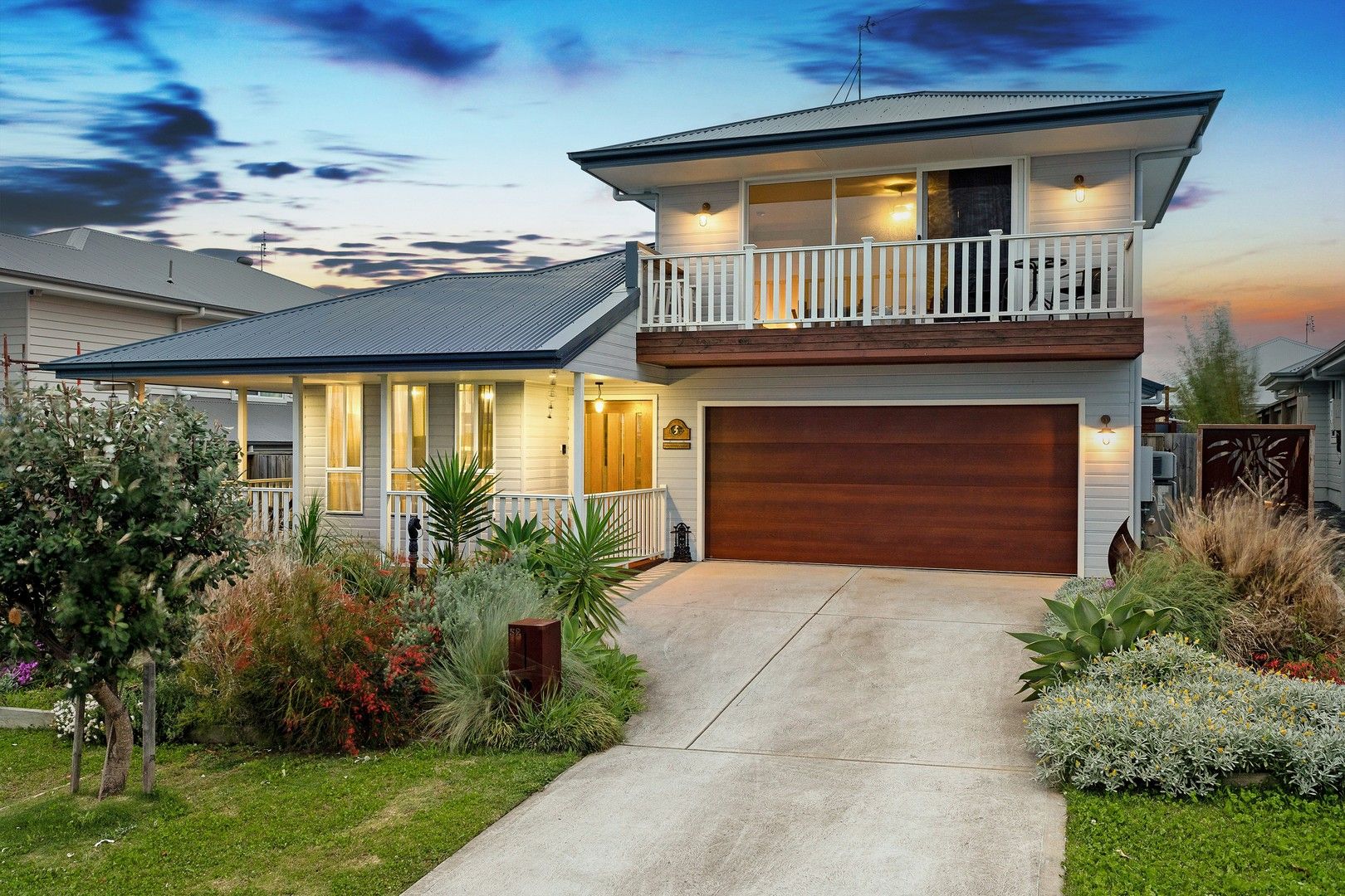 4 bedrooms House in 52 Stollard Street CATHERINE HILL BAY NSW, 2281