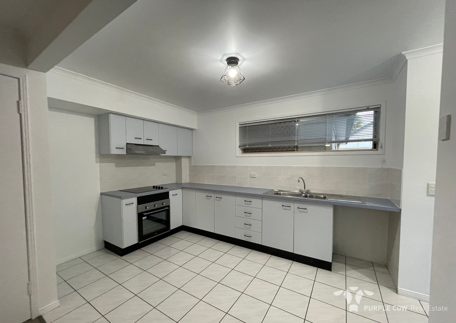 4/1 Ivory Street, Booval QLD 4304, Image 1