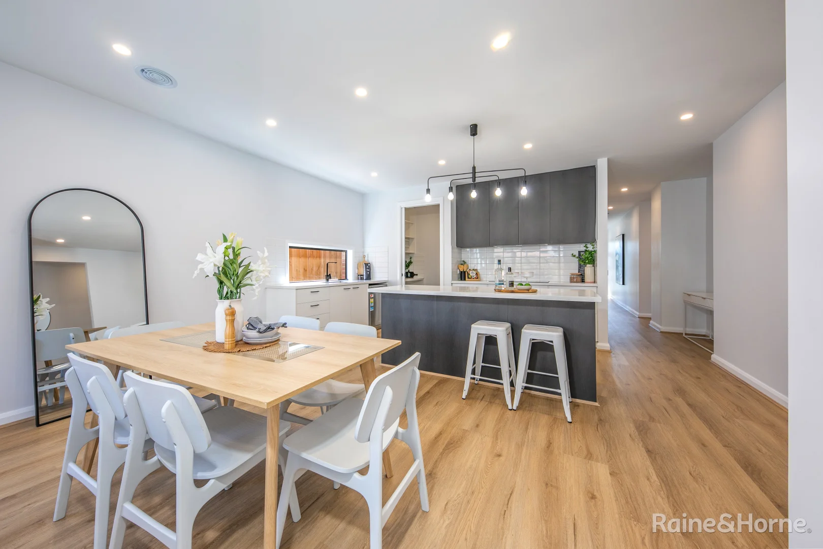 Additional image 11 of 69 Touriga Circuit, Sunbury VIC 3429