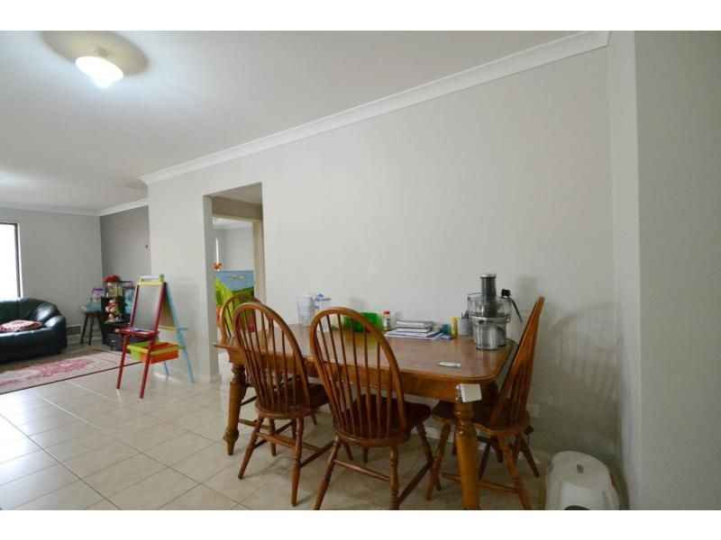 13/11 Hazlet Way, Canning Vale WA 6155, Image 2