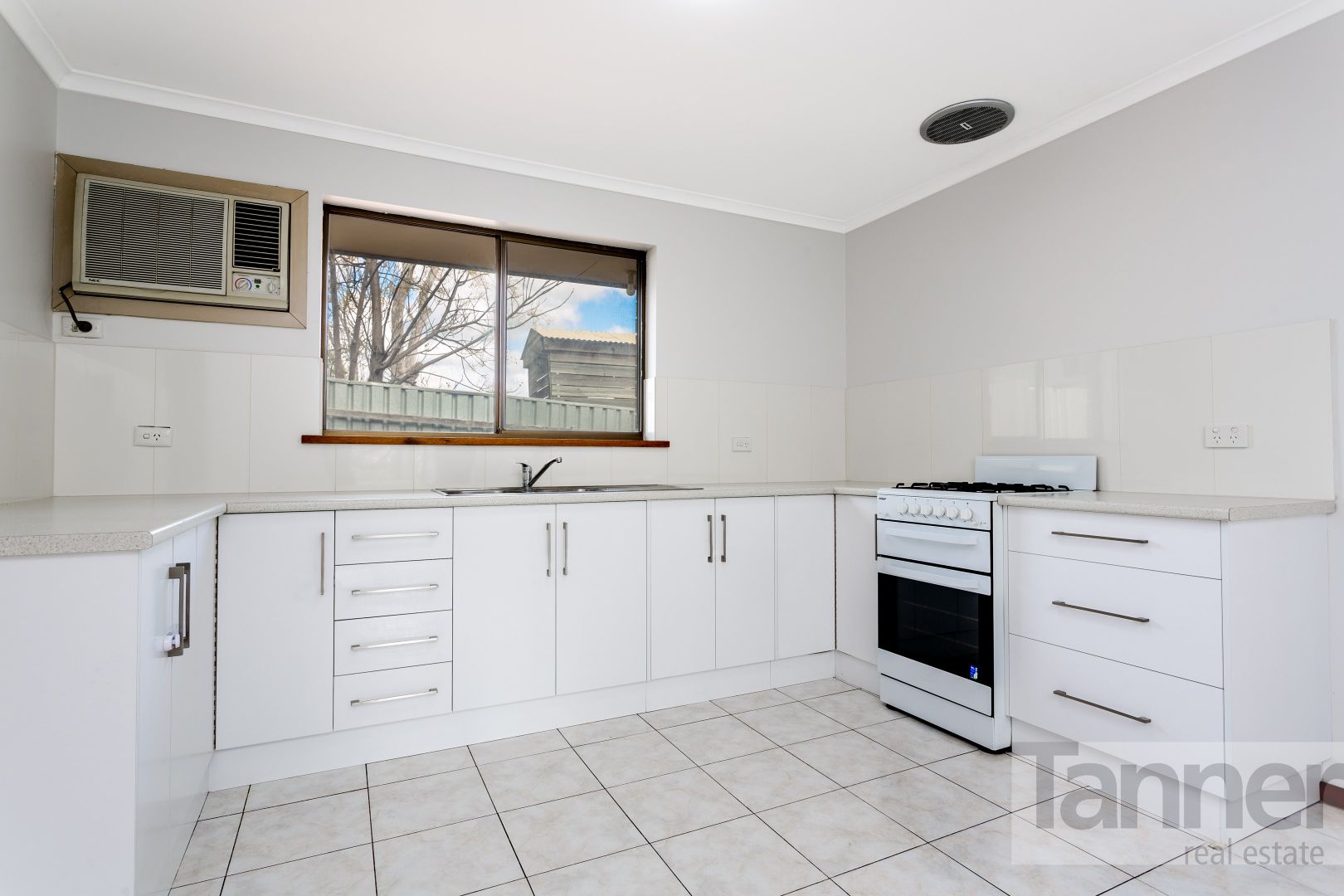 7/37 Crissoula Avenue, Hope Valley SA 5090, Image 2