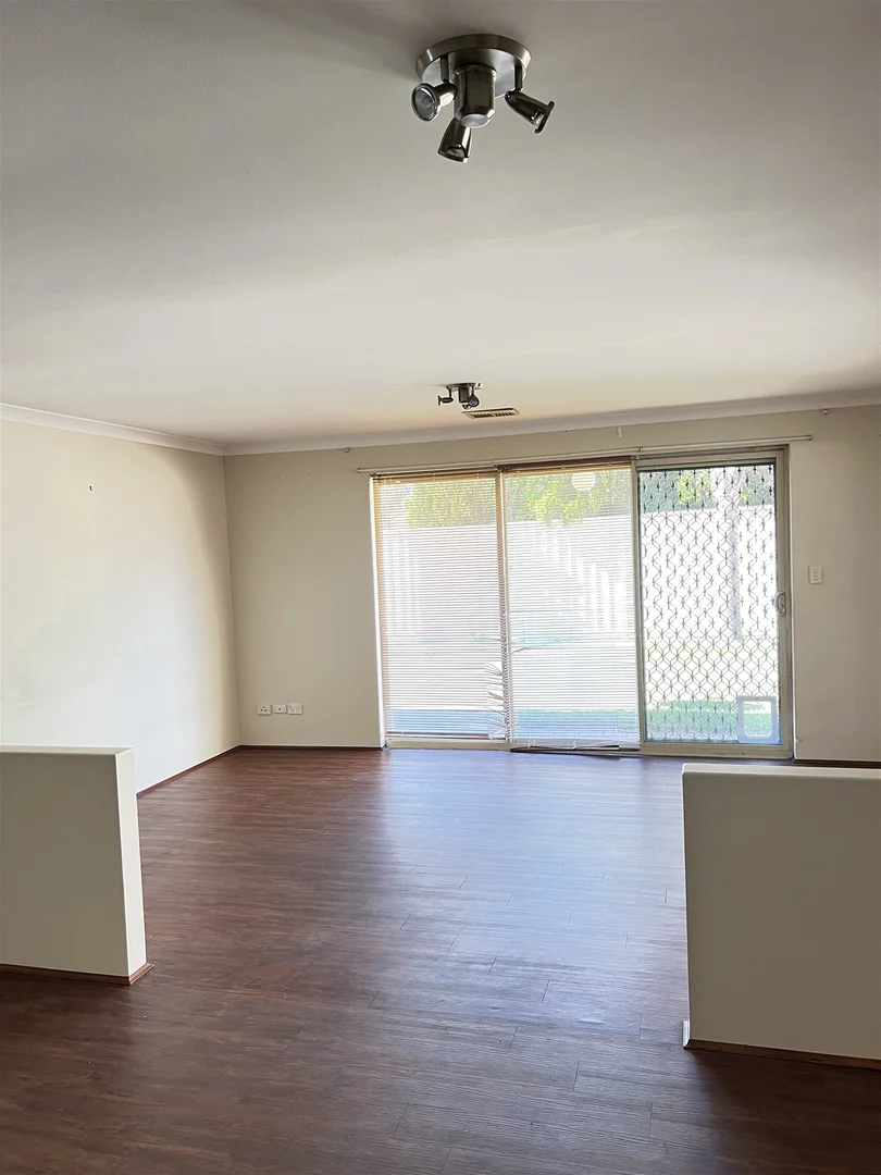 Additional image 10 of 6 Dunlowe Loop, Warnbro WA 6169