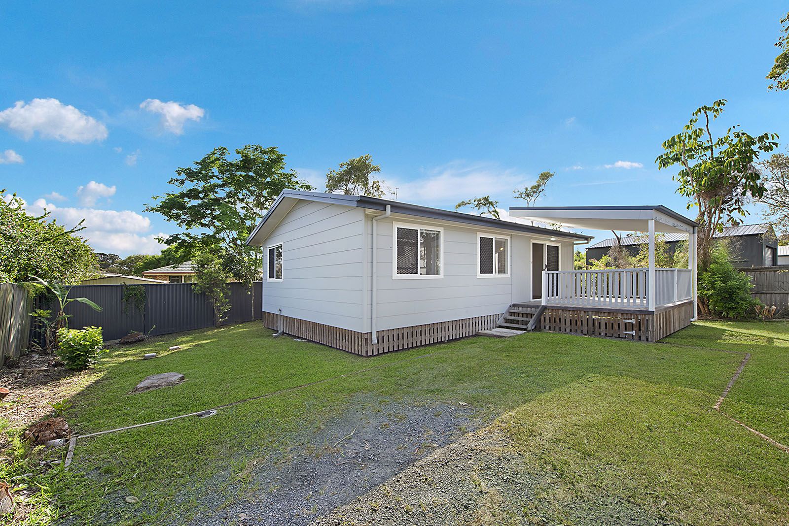 2 bedrooms House in 26a Canterbury Lane BETHANIA QLD, 4205