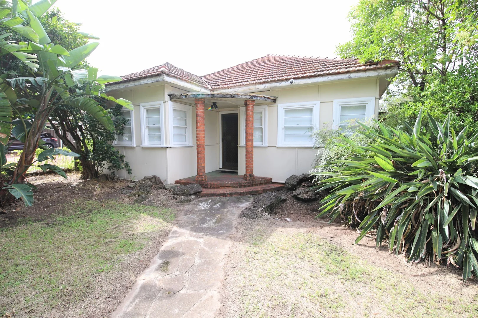 Primary image of 77 Chapel Road, Bankstown NSW 2200