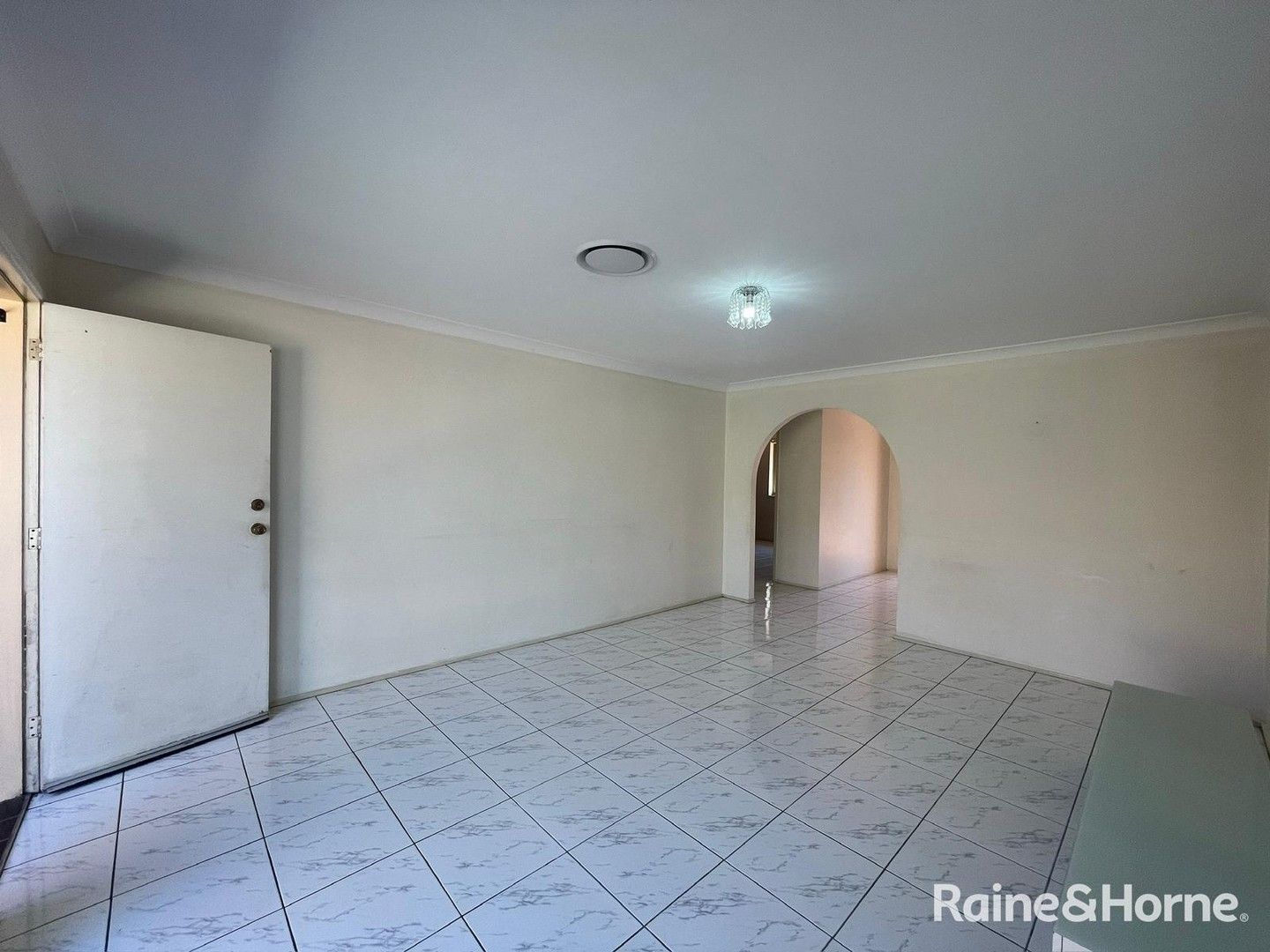 35/35 Bougainville Road, Glenfield NSW 2167, Image 0