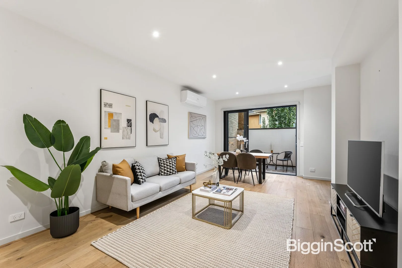 Additional image 2 of 8/2 Curlew Court, Doncaster VIC 3108