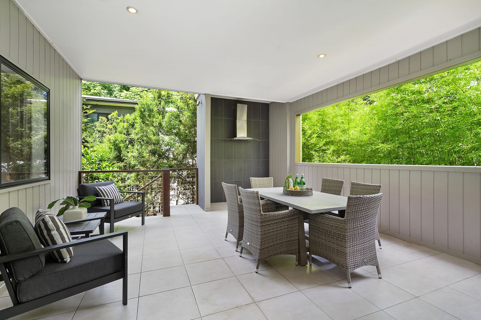 10 Amott Street, Stafford Heights Property History & Address Research