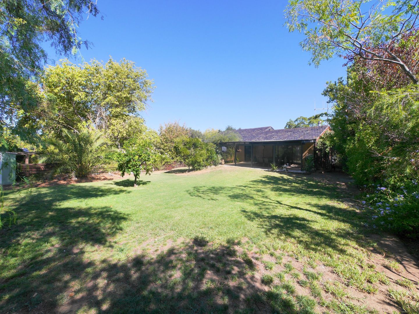 42 Wollowra, Cowra NSW 2794 House For Rent 410 Domain