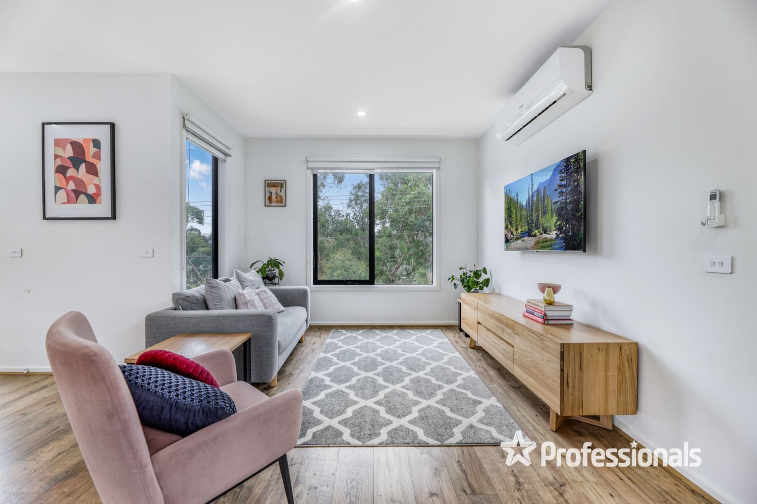 1 Portofino Close, Mooroolbark VIC 3138, Image 1