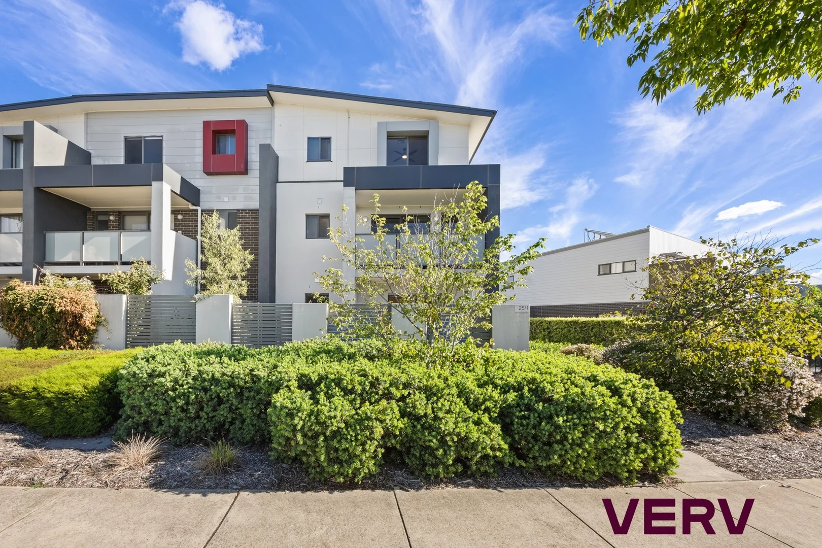 25/1 Gifford Street, Coombs ACT 2611