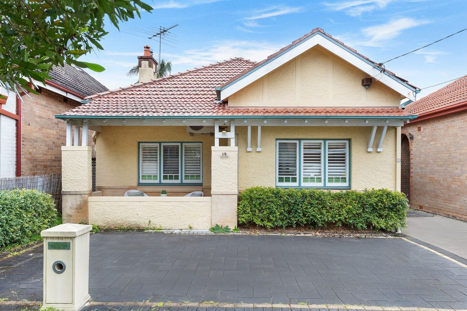 3 bedrooms House in 19 Bayview Street BEXLEY NSW, 2207