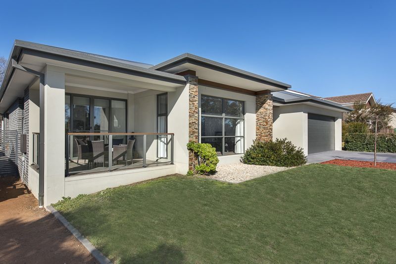 15 Waldock Street, Chifley ACT 2606, Image 0