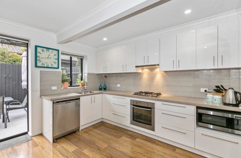 2 bedrooms Apartment / Unit / Flat in 3/61 Mimosa Road CARNEGIE VIC, 3163