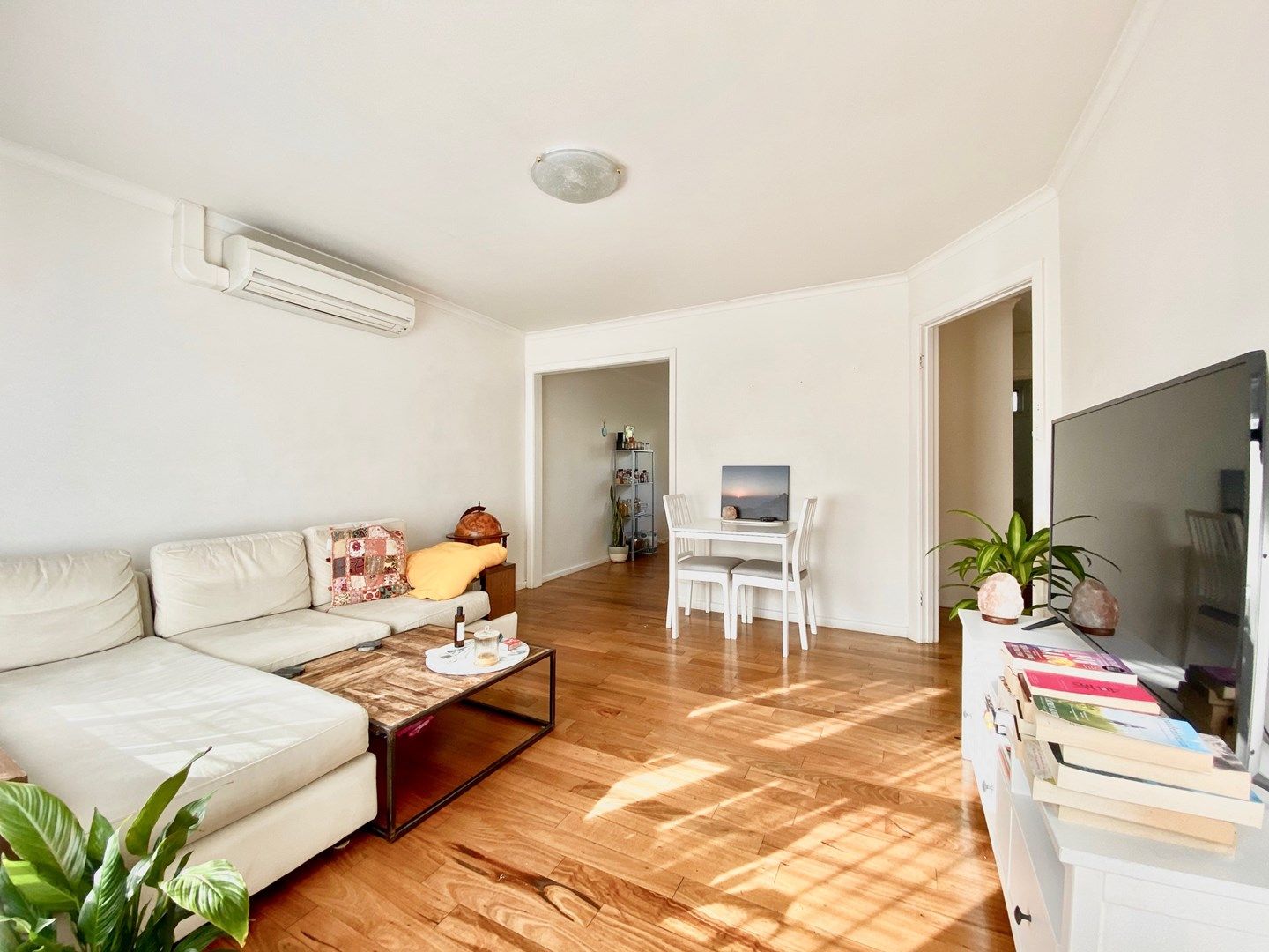 2 bedrooms Apartment / Unit / Flat in 2/41 Albenca Street MENTONE VIC, 3194