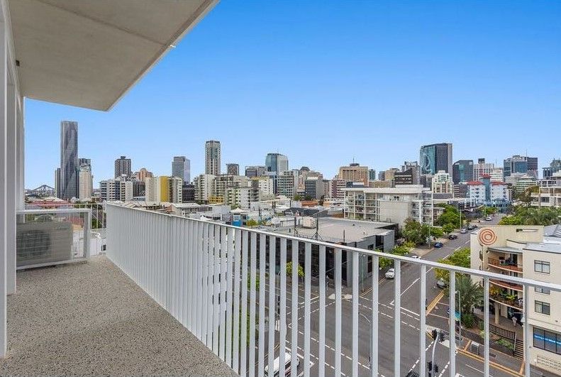 2 bedrooms Apartment / Unit / Flat in 1113/477 Boundary Street SPRING HILL QLD, 4000