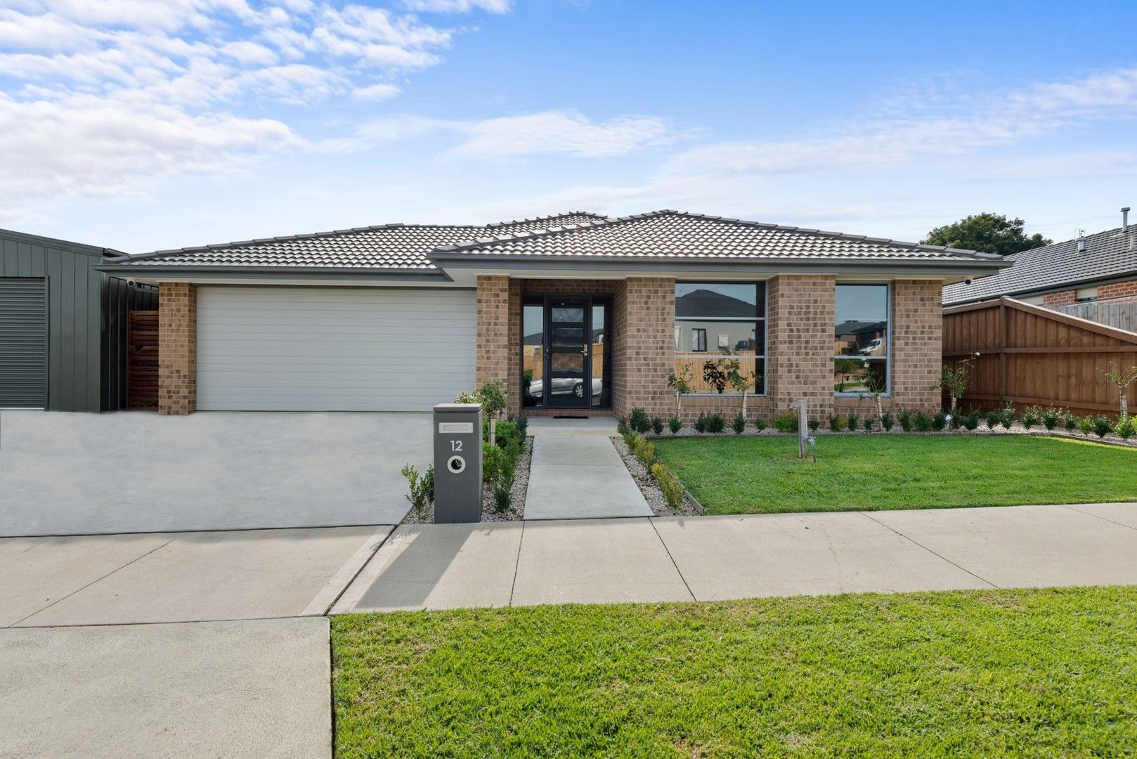4 bedrooms House in 12 Meridian Drive TRARALGON VIC, 3844