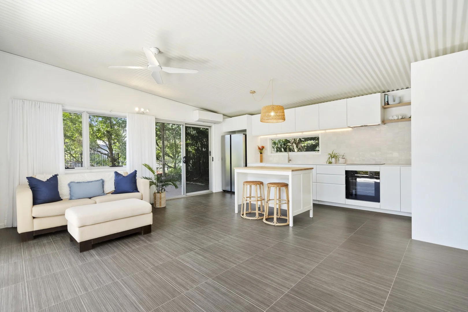 2/614-618 Casuarina Way, Casuarina NSW 2487