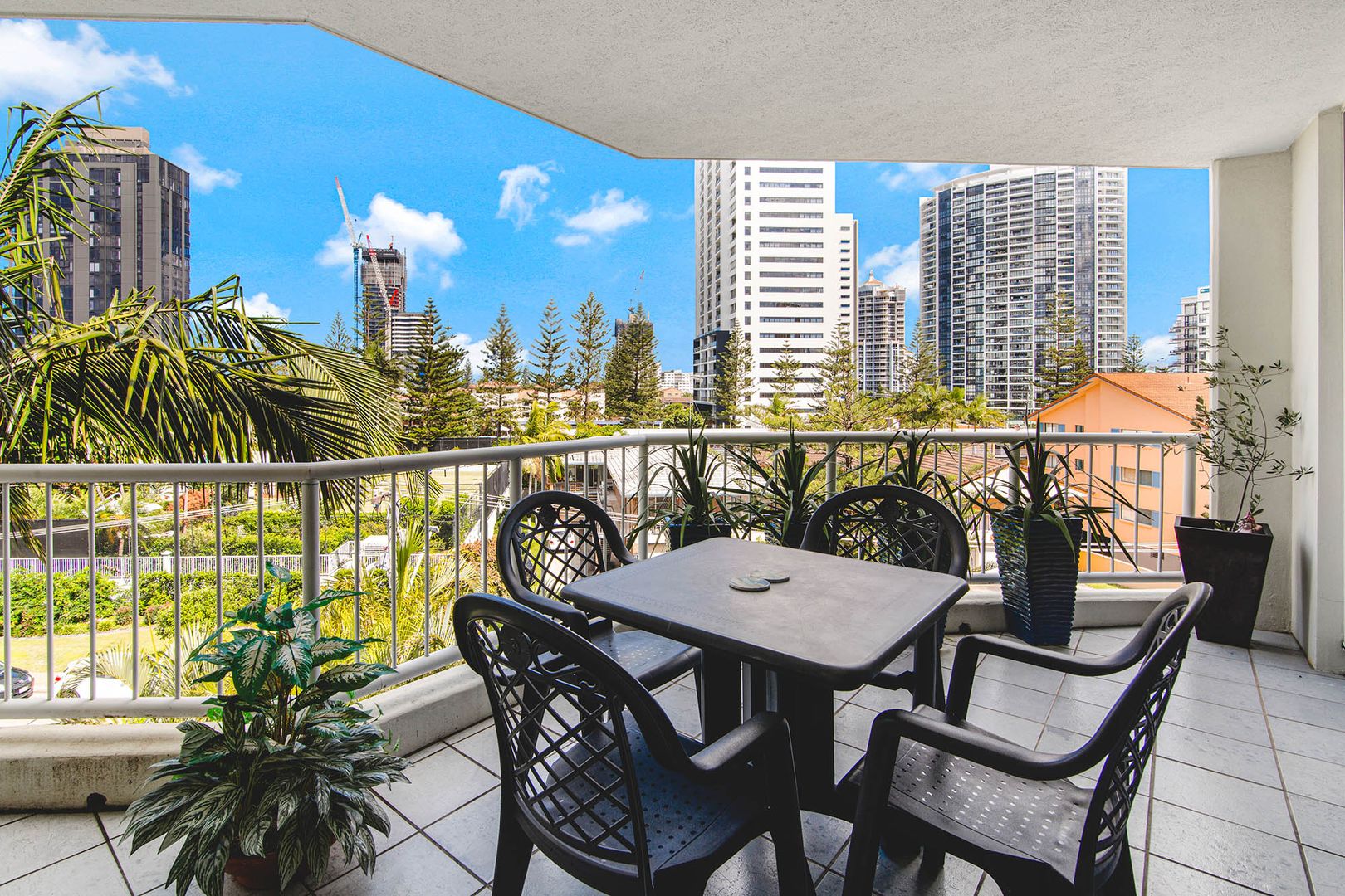 15/13-15 Anne Avenue, Broadbeach QLD 4218, Image 2