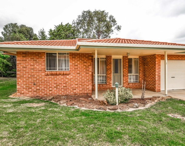 1/253 Lone Pine Avenue, Orange NSW 2800