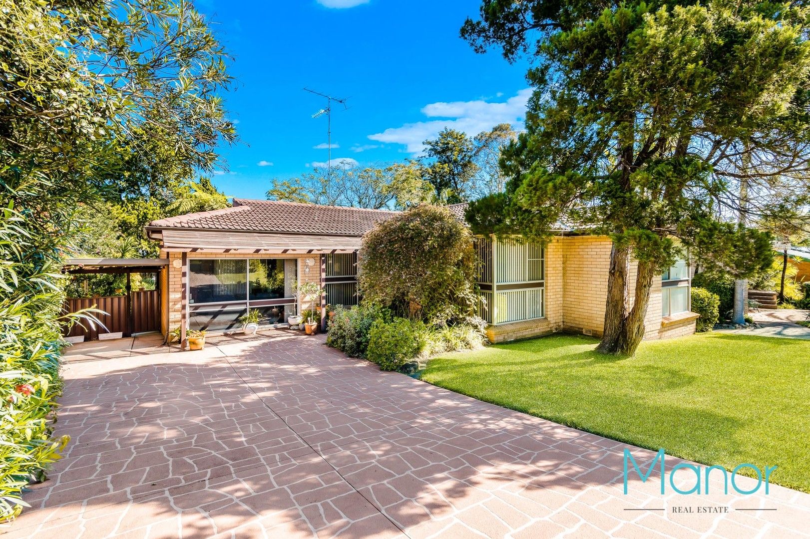 3 bedrooms House in 14 Cameron Avenue BAULKHAM HILLS NSW, 2153