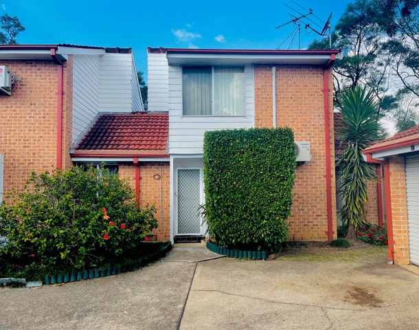 6/11 Mundarda Place, St Helens Park NSW 2560