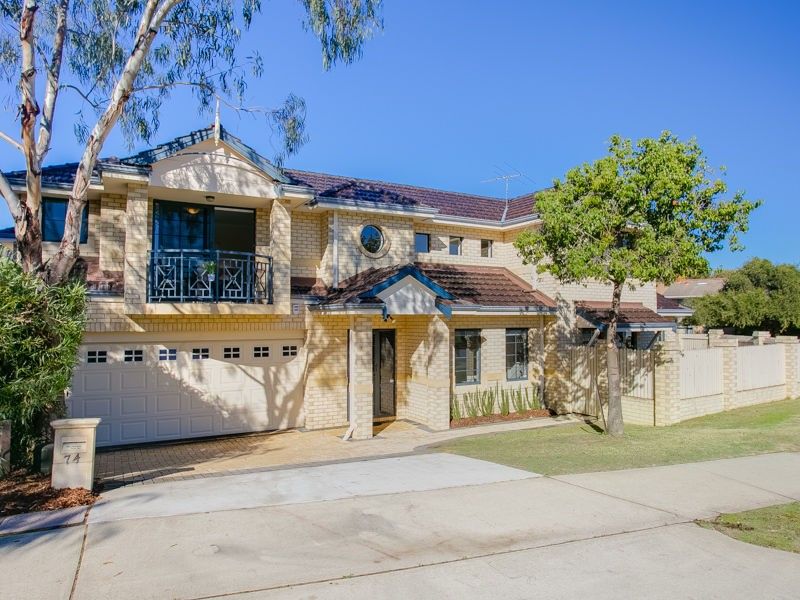 3 bedrooms Townhouse in 74 Park Street COMO WA, 6152