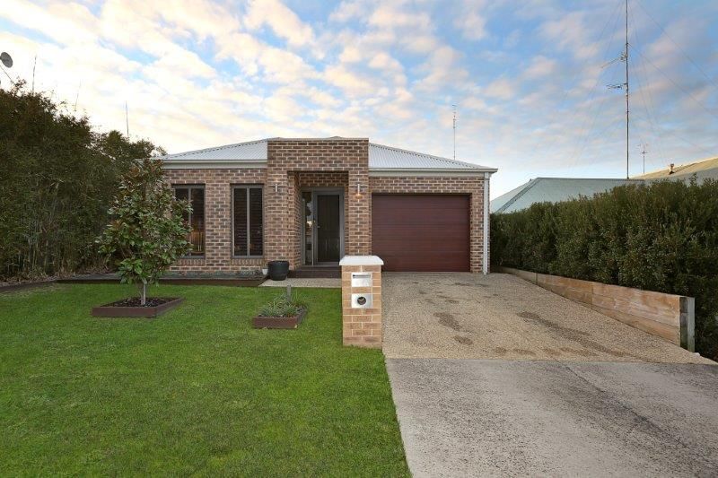 61a Pollack Street, Colac VIC 3250, Image 0