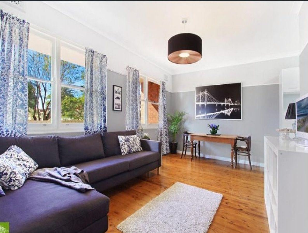 2 bedrooms Apartment / Unit / Flat in 4/35 Virginia Street NORTH WOLLONGONG NSW, 2500