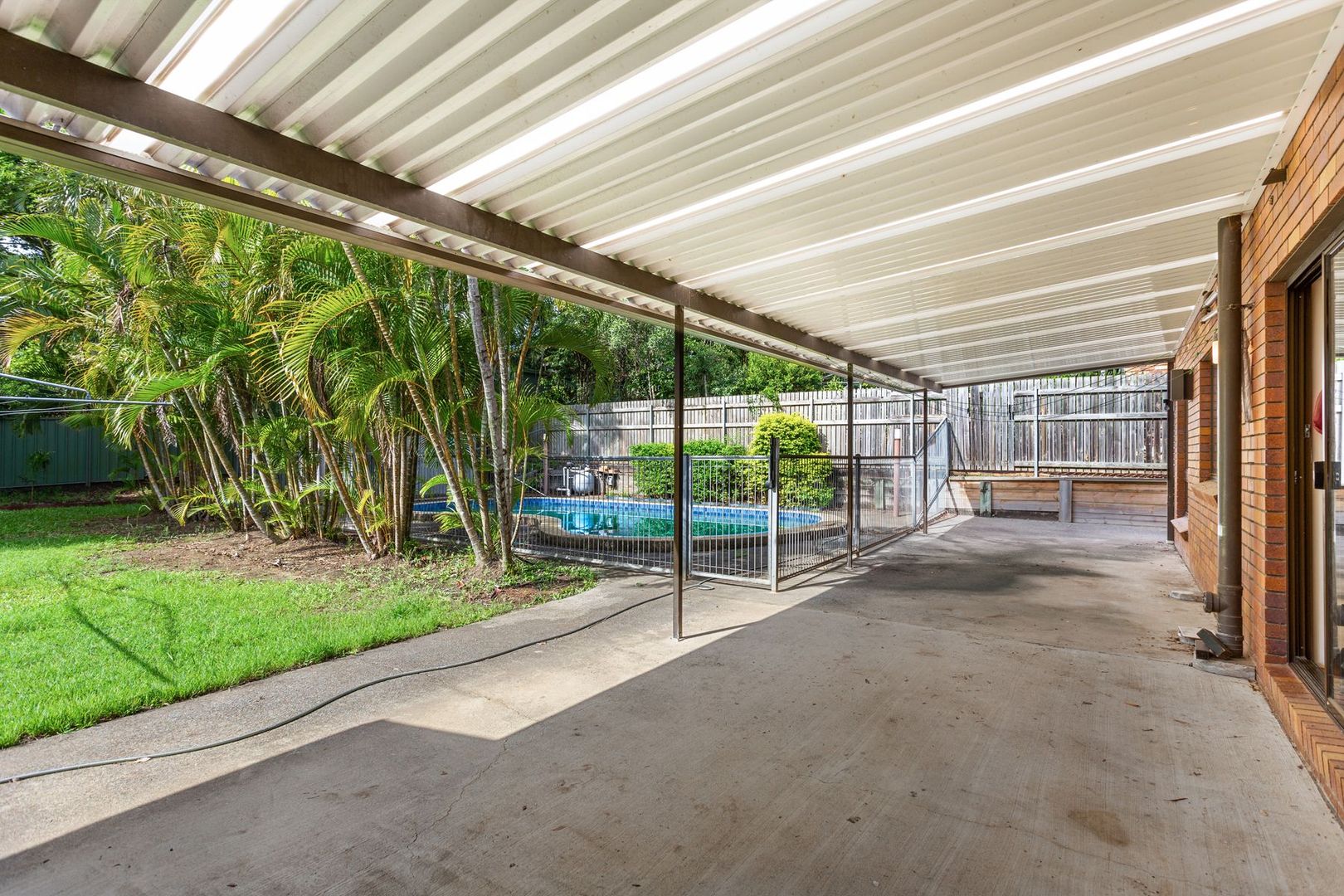 8 Deen Street, Rochedale South QLD 4123, Image 2