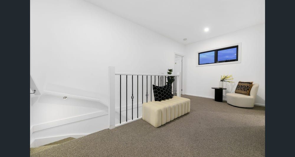 2/30 GLEN COURT, Glen Waverley VIC 3150, Image 2