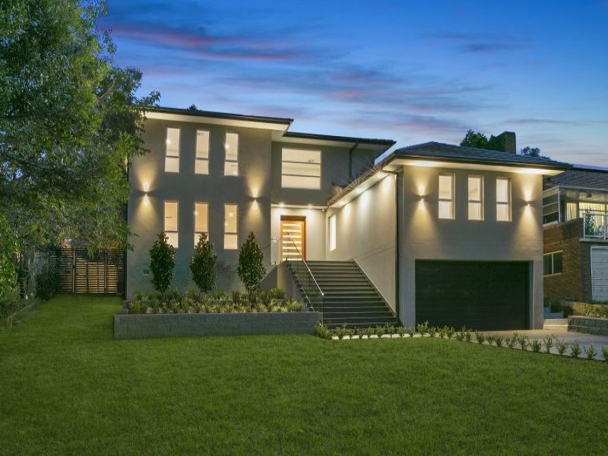 6 bedrooms House in 7 Mycumbene Avenue EAST LINDFIELD NSW, 2070