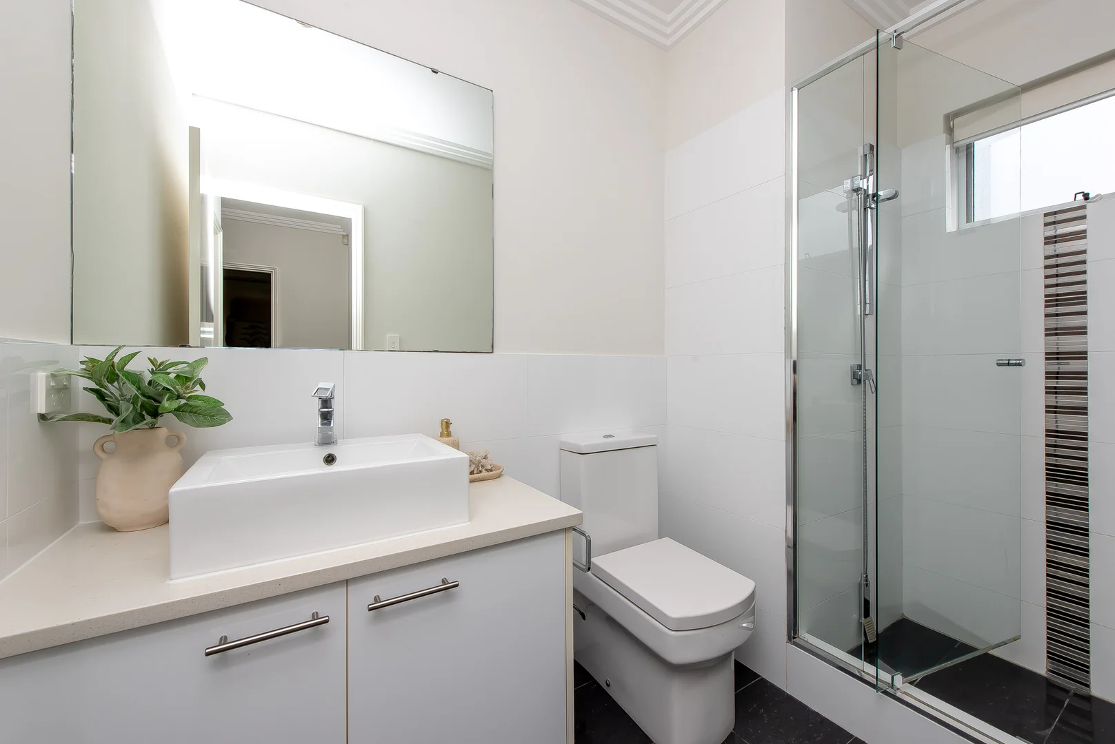 Additional image 17 of 367C Flinders Street, Nollamara WA 6061