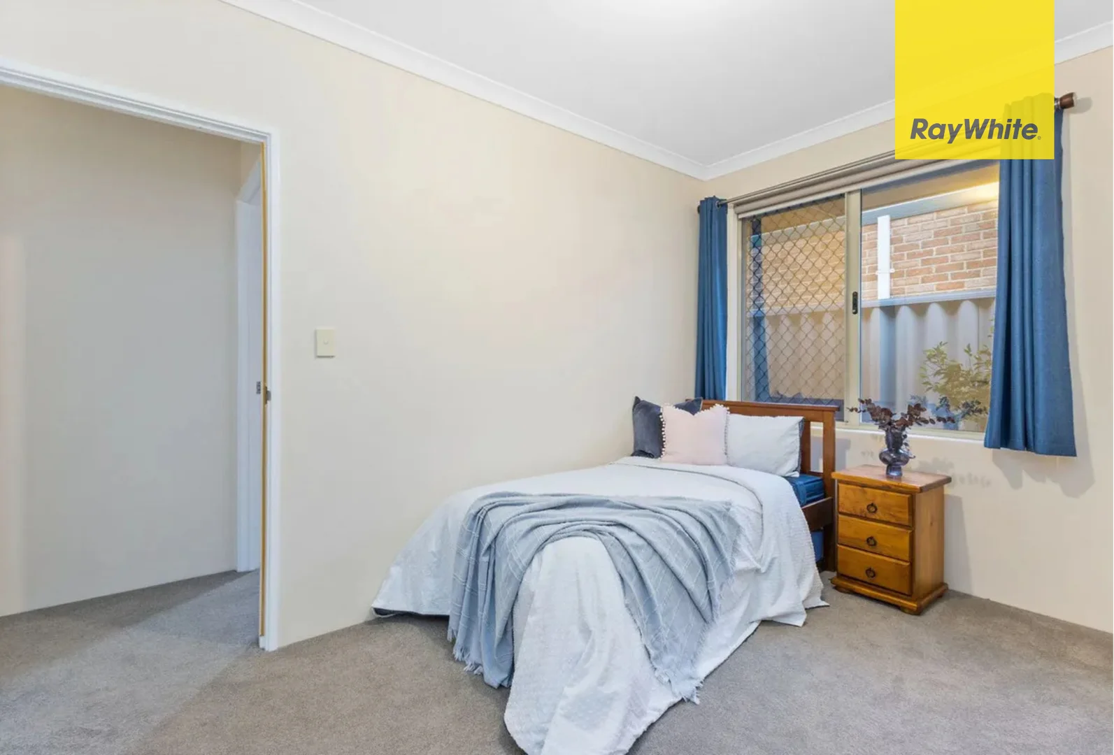 Additional image 16 of 2/22 Gentle Circle, South Guildford WA 6055