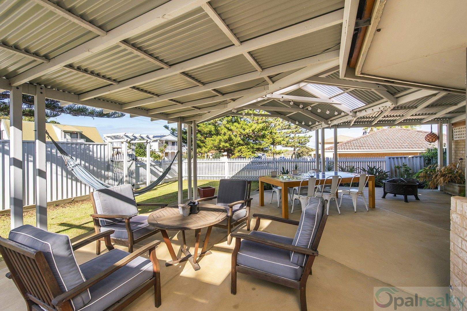 1 Bonito Place, Golden Bay WA 6174