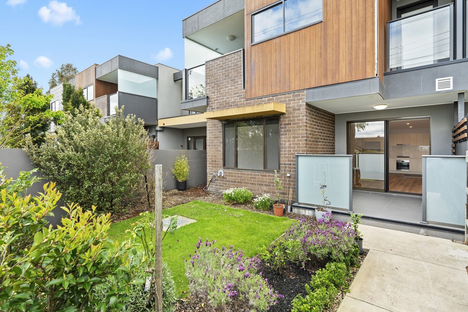 2 bedrooms Apartment / Unit / Flat in G16/9 Mountain Gate Drive FERNTREE GULLY VIC, 3156