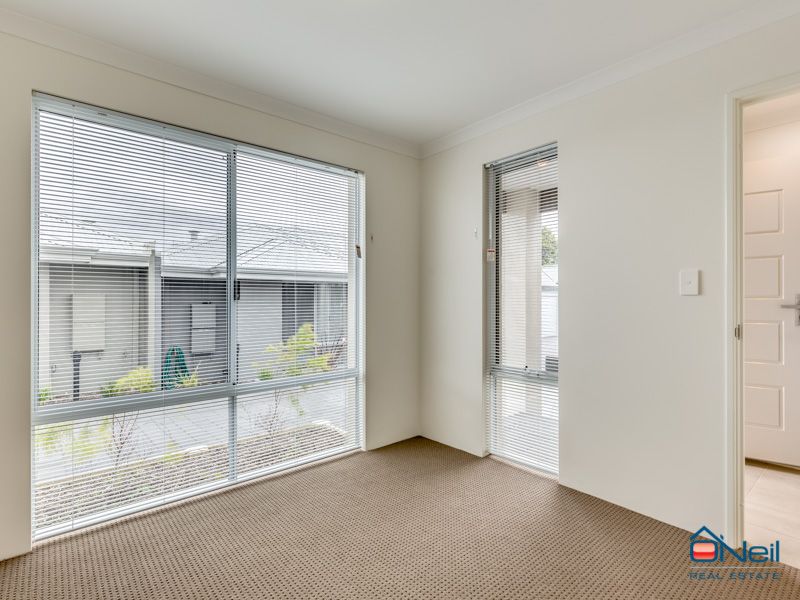 Unit 2 / 24 Gladstone Road, Armadale WA 6112, Image 2