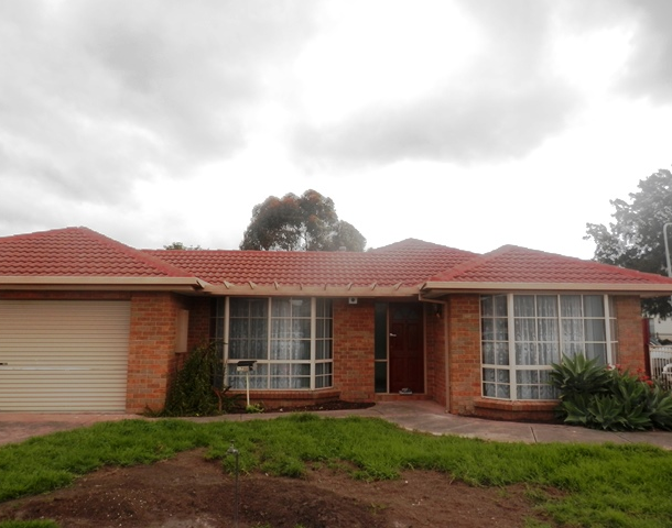 17 Armstrong Close, Keilor East VIC 3033