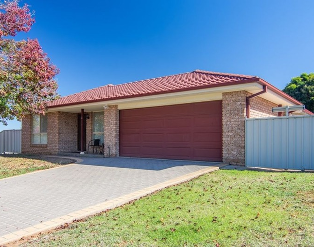 1 Fishermans Place, Oxley Vale NSW 2340