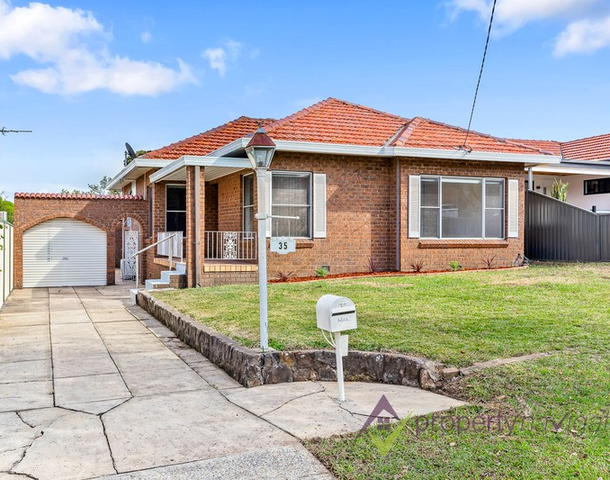 35 Roseview Avenue, Roselands NSW 2196