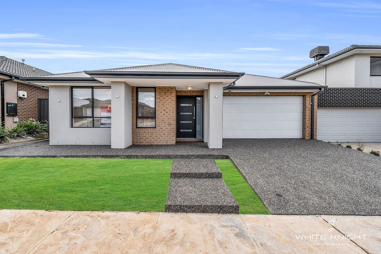 4 bedrooms House in 32 Annapurna Crescent TRUGANINA VIC, 3029