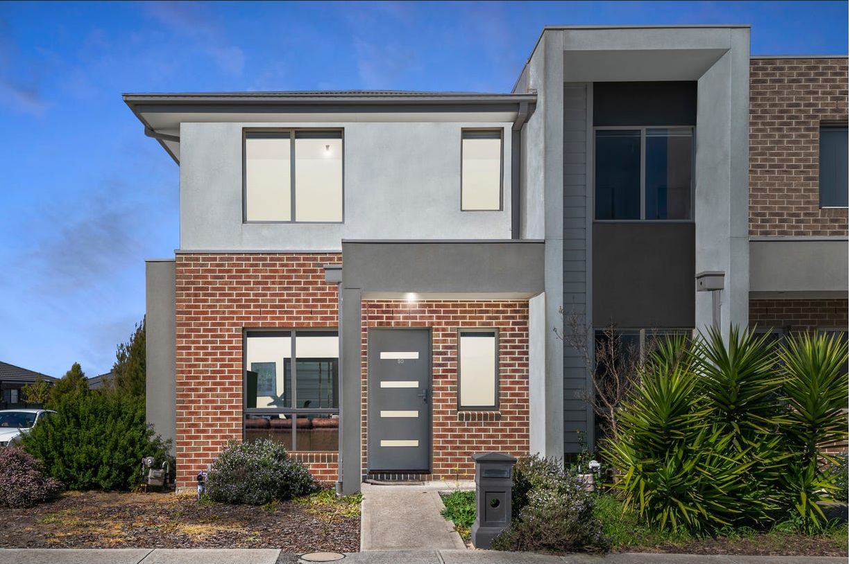 2 bedrooms Townhouse in 50 Millicent Drive CRAIGIEBURN VIC, 3064