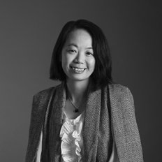 Lisa Tsang, Sales representative